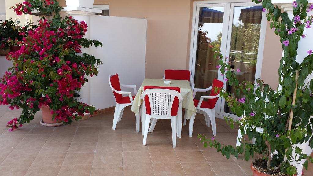 Firenze Apartments Улцинь Екстер'єр фото