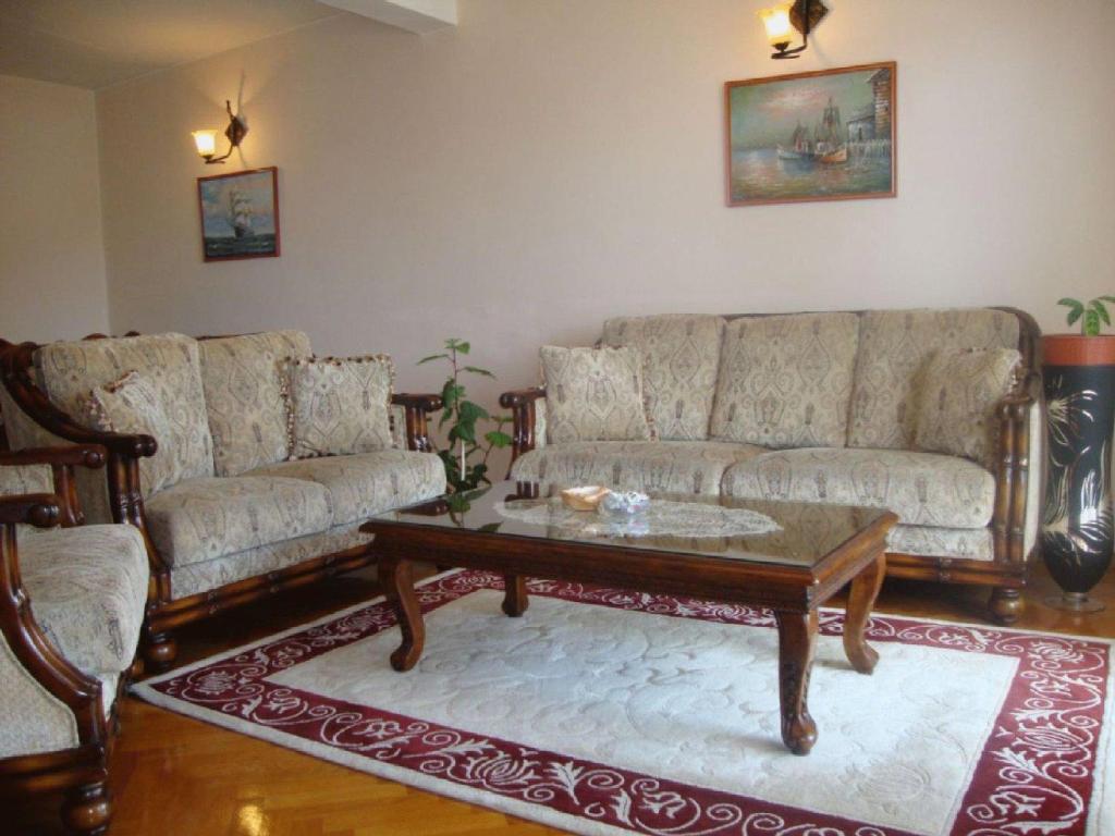 Firenze Apartments Улцинь Екстер'єр фото